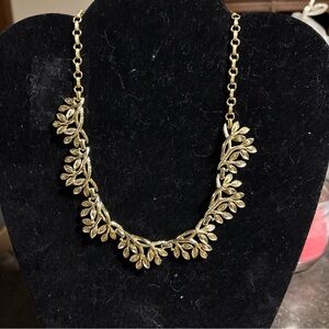 Coro Elegant Gold Leaf Necklace